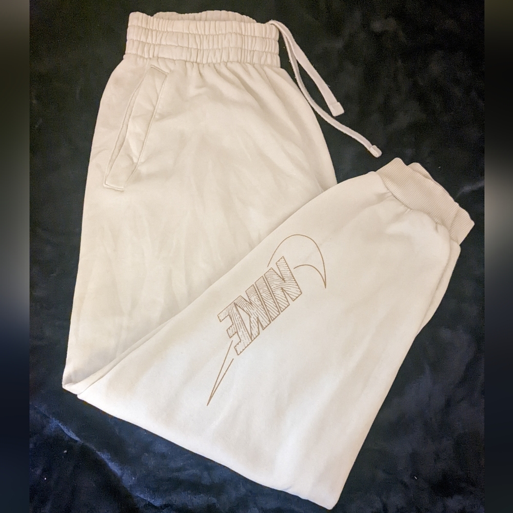 Nike kids sportswear sweatpants XL